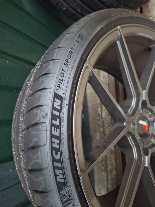 Jantes JR30 novas com pneus novos