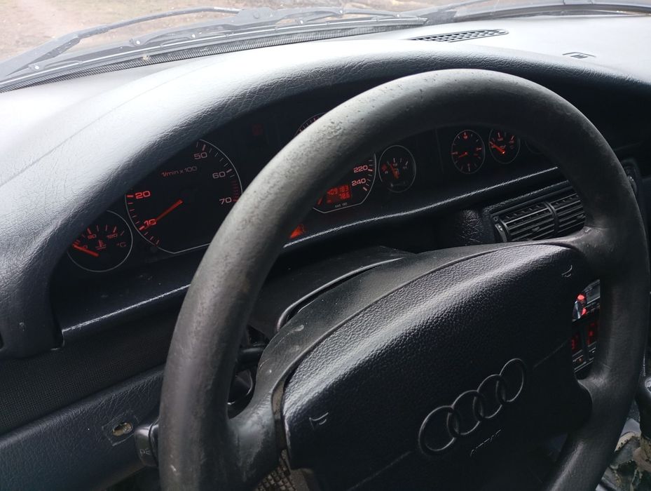 Аудіо а6с4..1.8 бензин