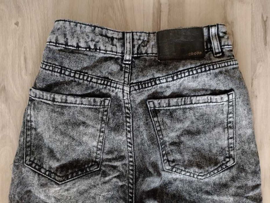 Spodnie boyfriendy CROPP roz. XXS/32