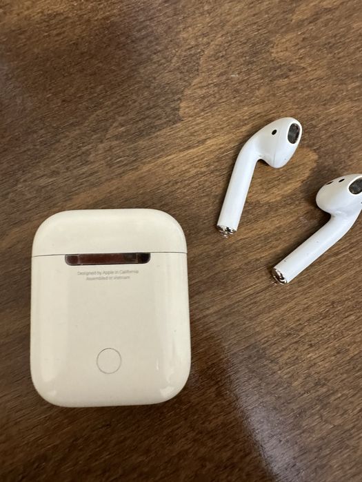 Airpods 1 бу у доброму стані оргінал