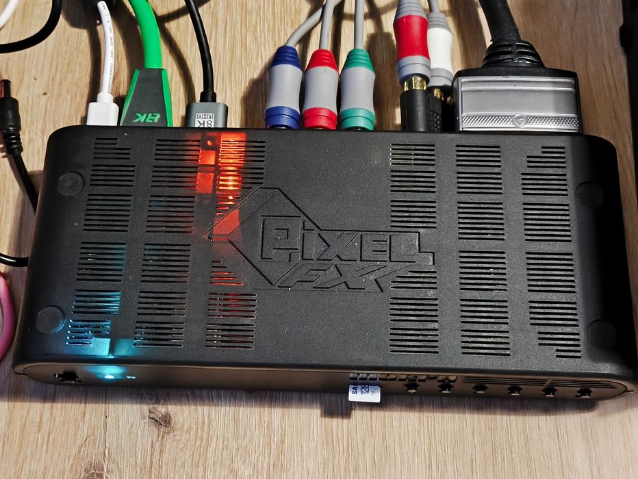 Pixel FX Morph 4k upscaler procesor wideo + dodatkowe złącza analogowe