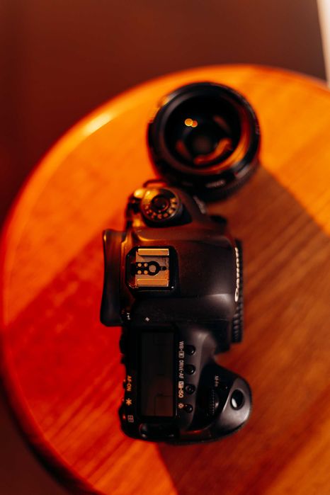 Продаю Canon 5D Mark 4, пробіг 1000кадрів