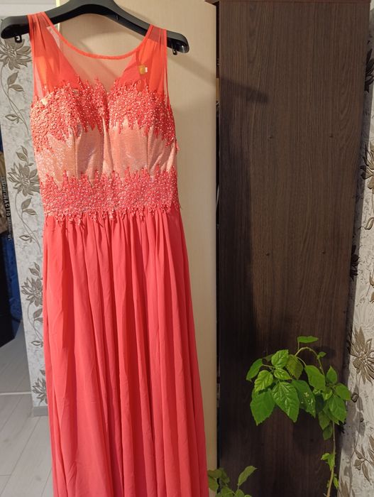 Продам плаття ,вдівалося тільки один раз