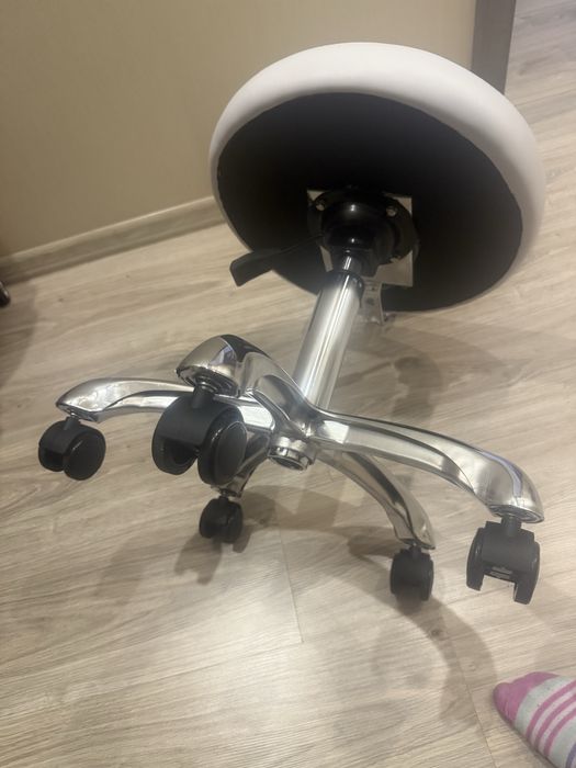 Стілець універсальний