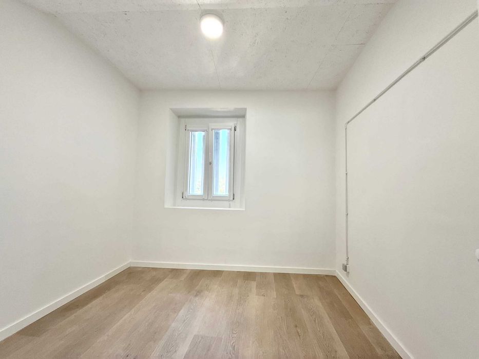 Quarto Individual na Lousa / Loures
