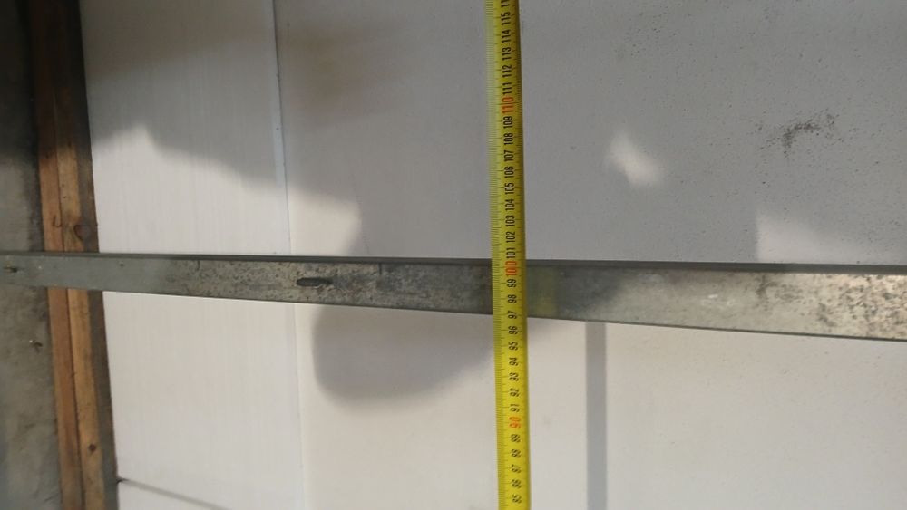 Suporte com rodas para viveiros de criação
