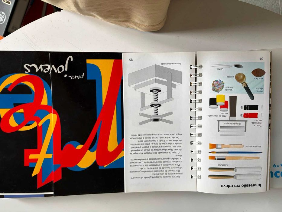 Manual de Educação Visual - 7.º, 8.º e 9.º ano