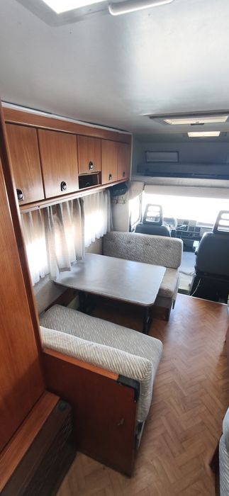 Autocaravana Peugeot 1.9 td 5 lugares de livrete