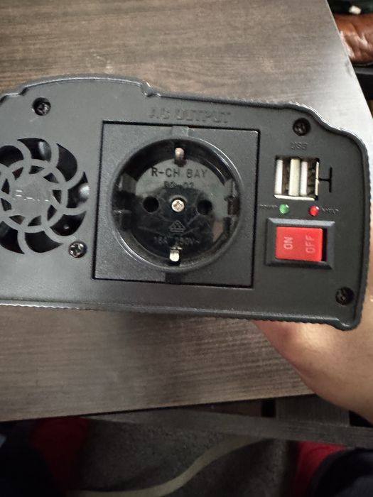 Інвертор 1500w номінал NDDI