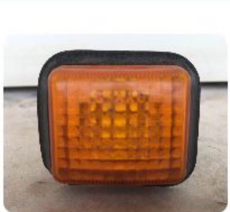 Pisca lateral Peugeot 405 e Citröen BX (original)