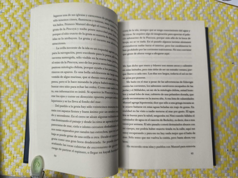 El Cuaderno de Maya – 
Isabel Allende
