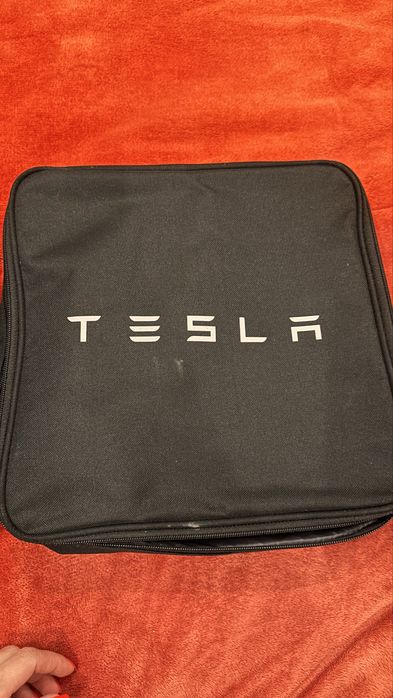 Перехідник.Ключі. Флешки.Тесла. Tesla.Rivian.Lucio.