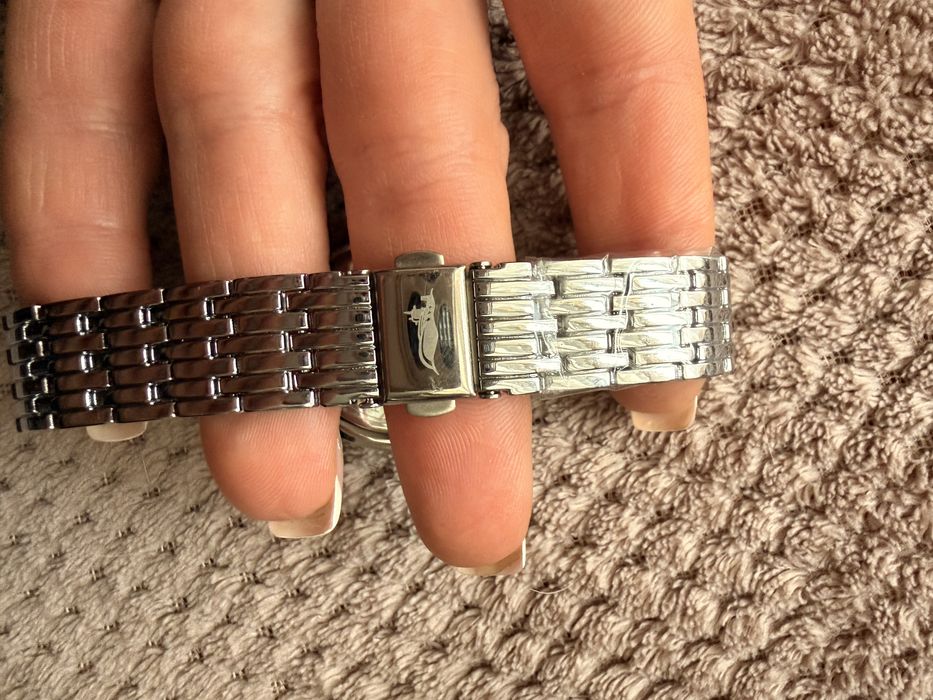 Годинник жіночий з камінчиками