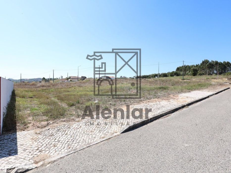 Lote para construção de Moraida - Abrigada