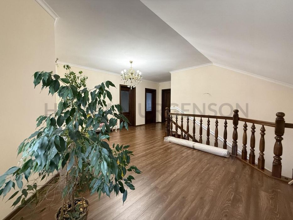 Продаж будинку 185 м.кв / 12 соток / Коритняни