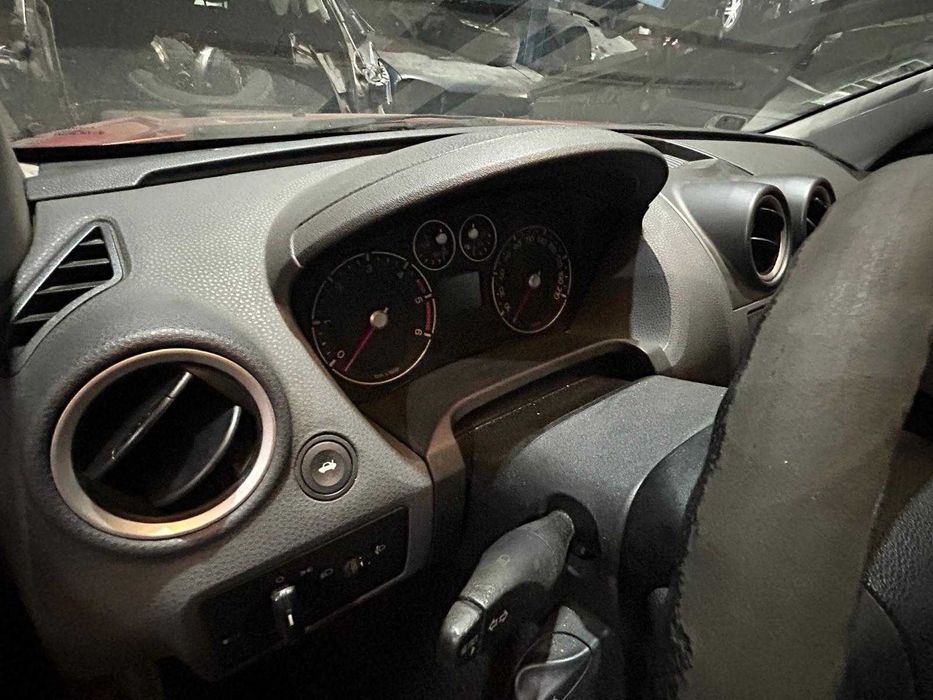 Peças FORD Fiesta Mk5 Hatchback 1.4 TDCi Diesel 68 cv 2005