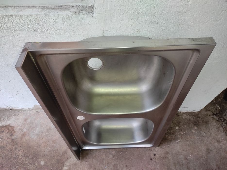 Zlewozmywak dwukomorowy  i  pralka Beko