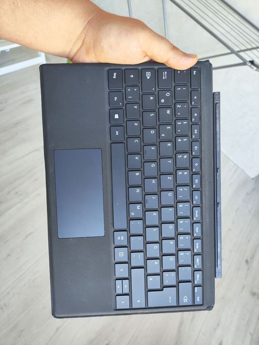 Microsoft Surface Pro 7 Plus - i7  16/256 GB batary Iris XE  12 hour