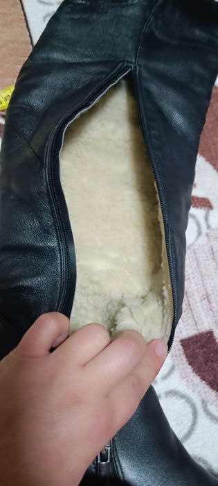 Шкіряні зимові ботфорди  37 р