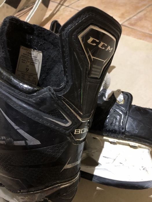 Коньки хоккейные