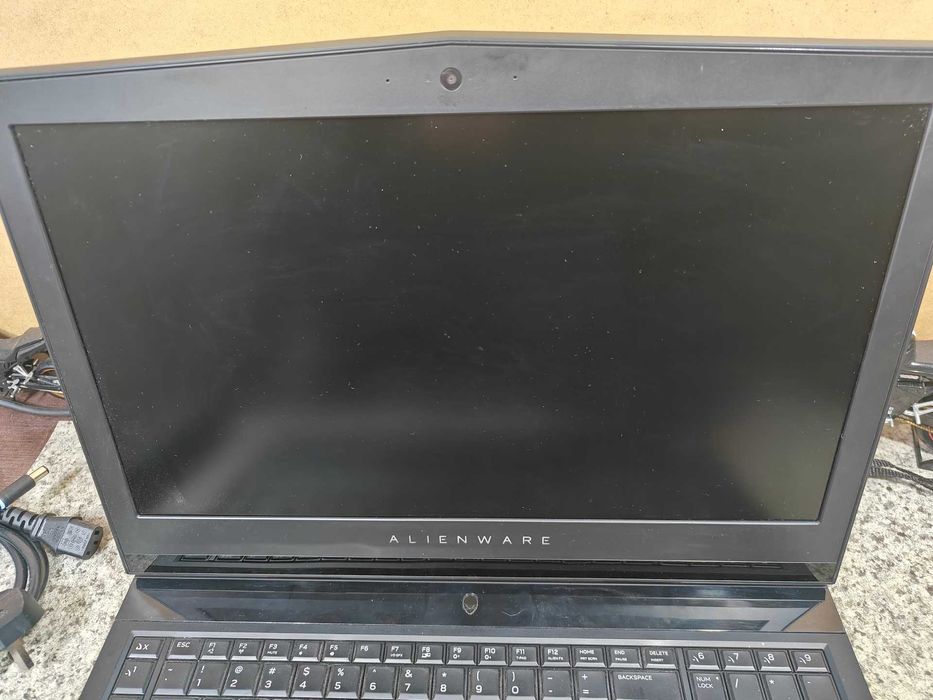 Ноутбук Alienware 17 R5 FHD 8750H 32GB 1TB SSD GTX 1070 8GB