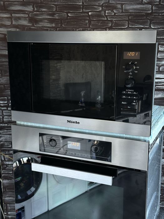 Комплект!Духовка,Духова шафа+Мікровхильовка Miele H 5240 | m 8160