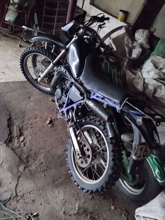 Ямаха кросова 80 кубів+мотор.На ходу.