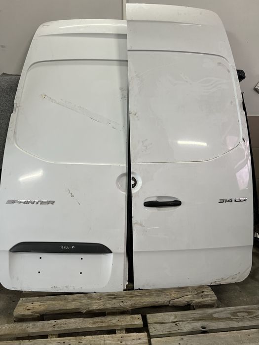 Двері задні в зборі 907,910. Крафтер