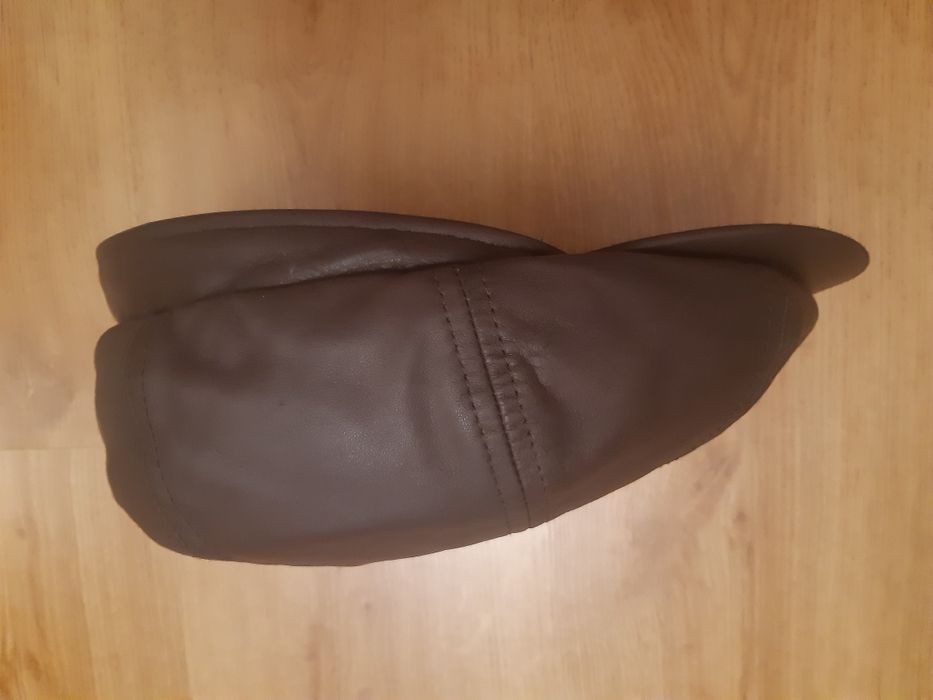 Kaszkiet ze skóry włoskiej Malone 58 cm nowy