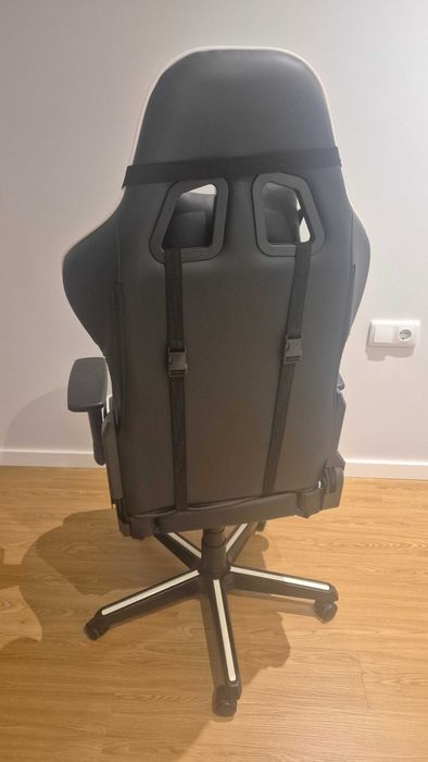 Cadeira Gaming DXRACER