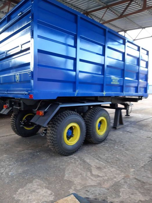 Причеп- зерновоз тракторний