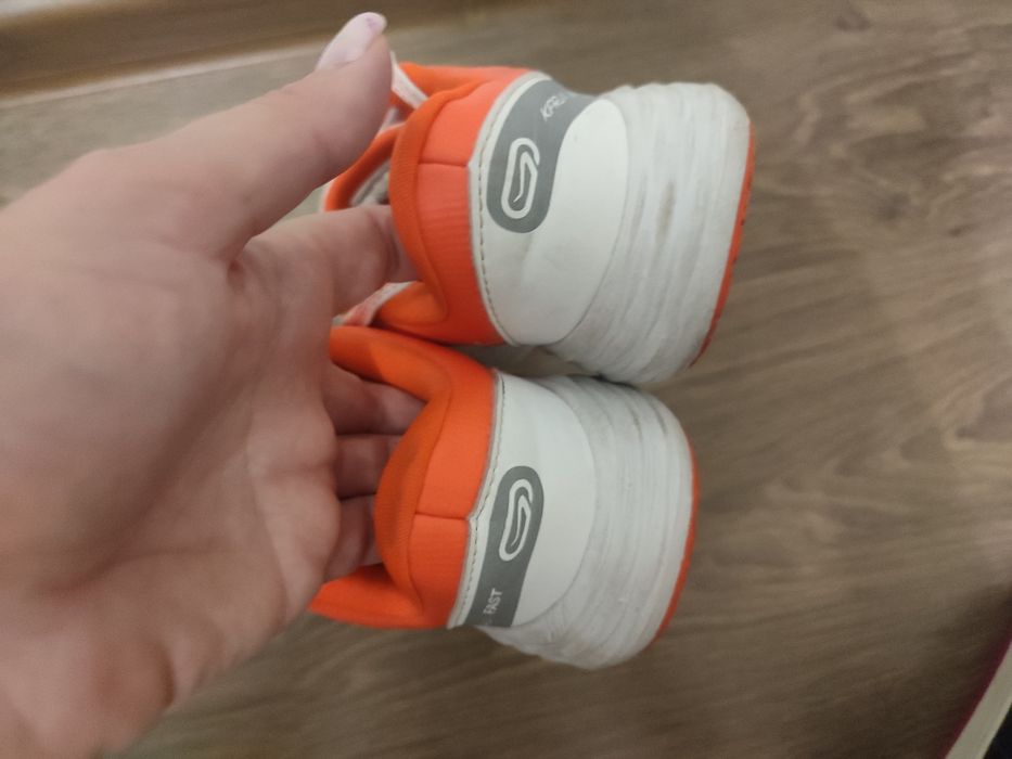 Кросівки Decathlon р. 35, 22 см