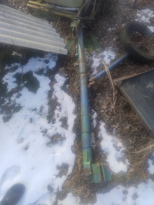 Ramię pługa z siłownikiem