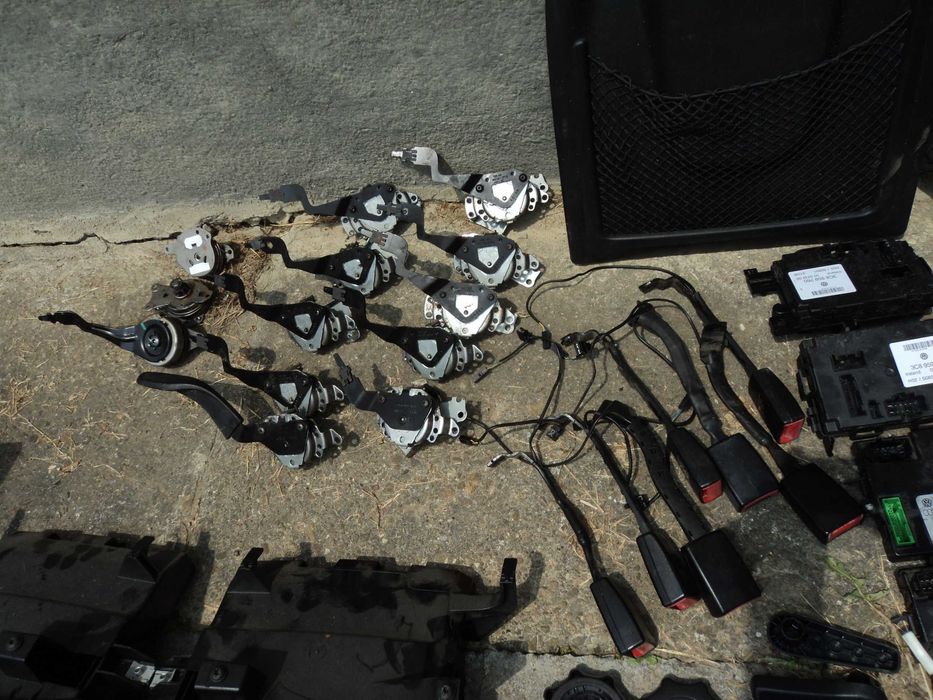 VW  Шкода  Сеат  Ауді  шухлядки  ,  мікроліфт  на   сидіння Запчастини