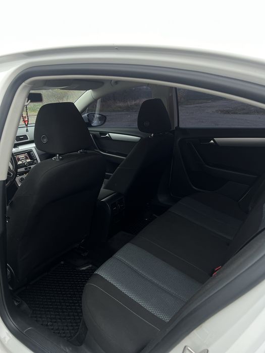 Volkswagen Passat 2012 VIN WVWZZZ3CZDP019743 фото оголошення 8 з 9