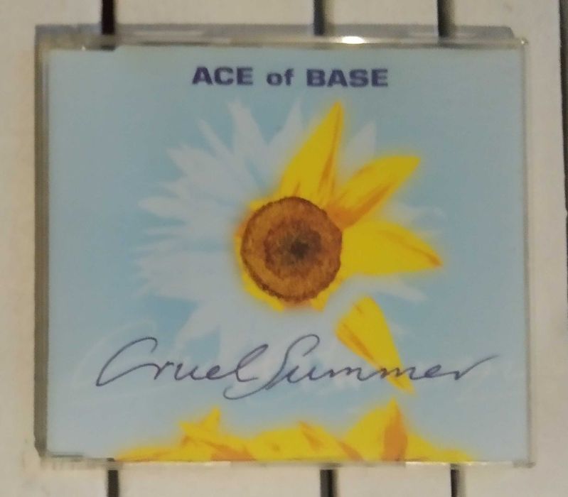 7 CDs de Ace Of Base (2 albuns e 5 singles)