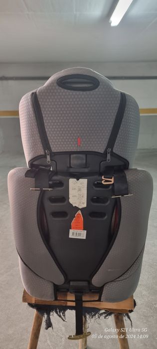 Cadeira auto bebé/criança