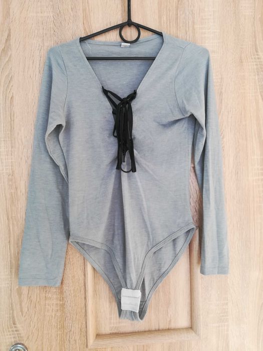 Bluzka Body damskie wiązany dekolt