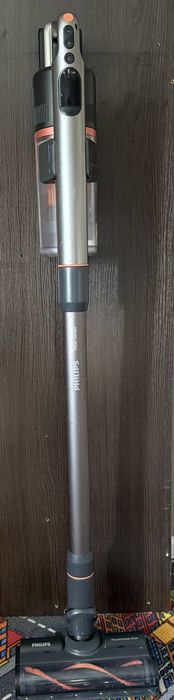 Продам ручний, миючий пилосос Philips