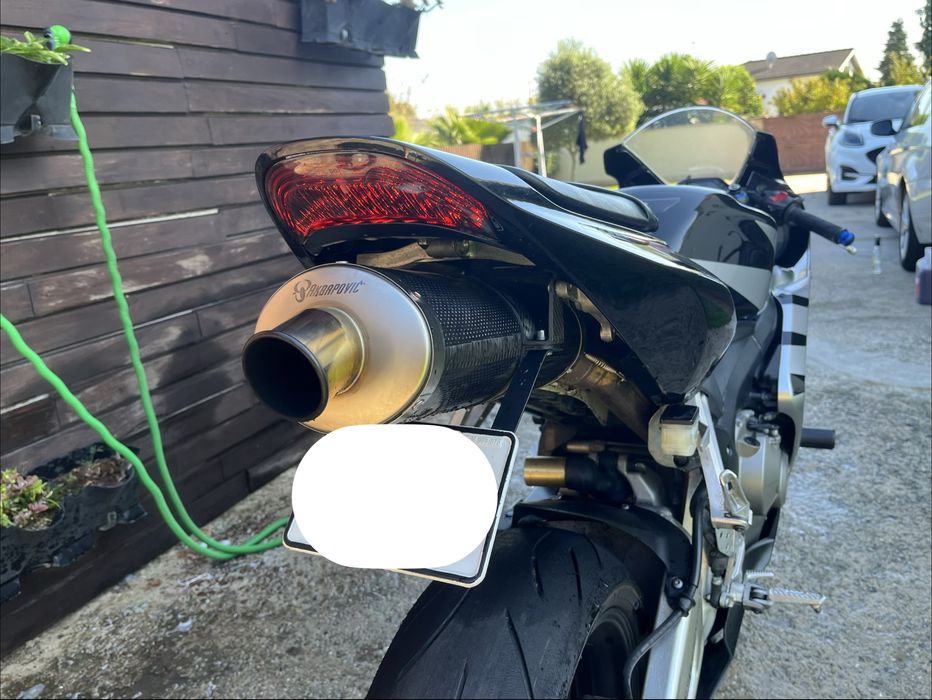 Honda CBR 600RR  |  2005  |  35.900 kms