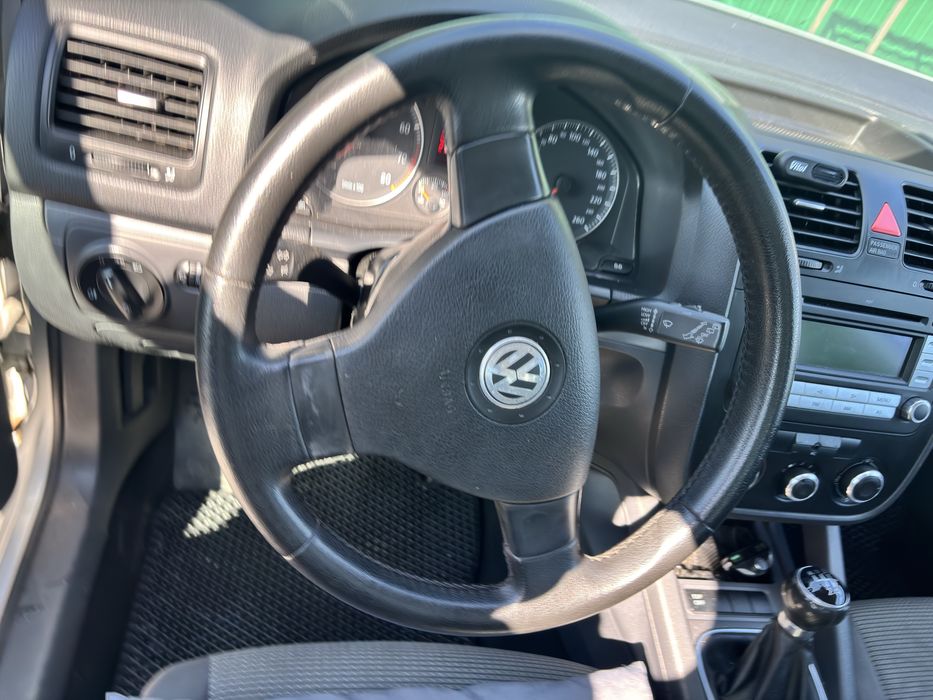 Volkswagen Golf 5 2008  року