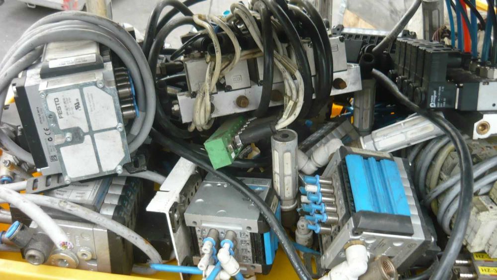 Wyspa Festo pneumatyczny Kompresor Automatyka Siemens Simatic Siłownik