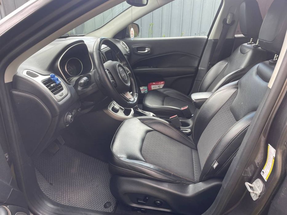Jeep compass latitude 2018