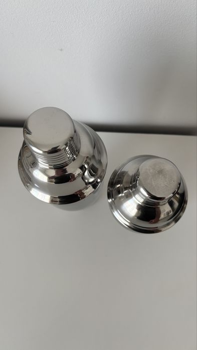 2 Shakers para cocktails em aço inox