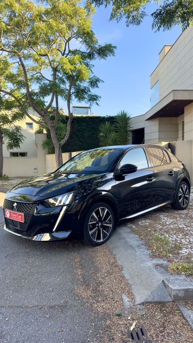 Peugeot 208 PureTech 100 EAT8 GT Pack