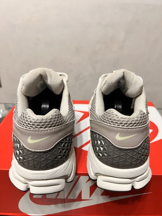 Nike Zoom Vomero 5