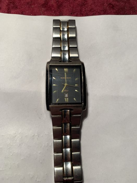 Продам часы ROMANSON.