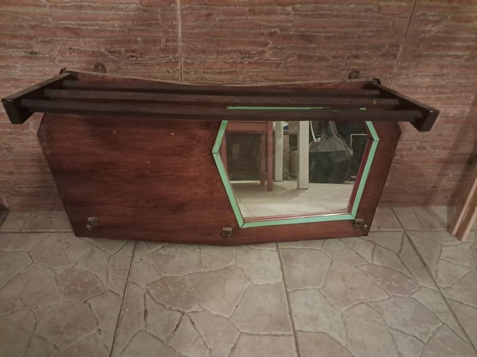 Cabide antigo de parede