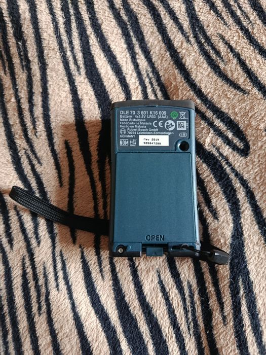 Лазерний далекомір Bosch Professional DLE 70