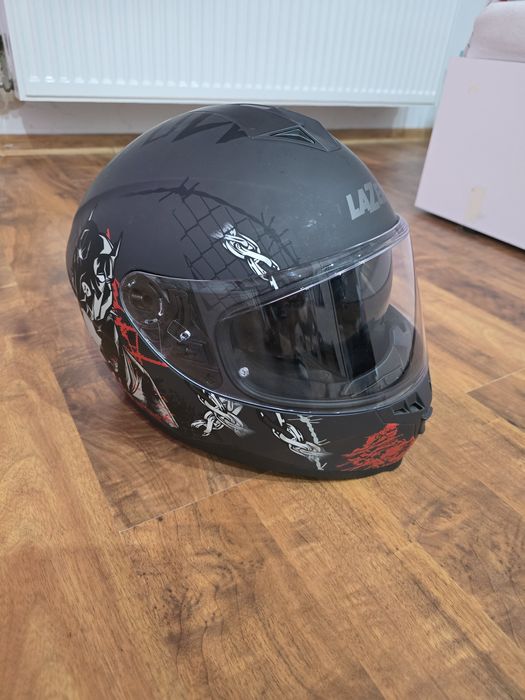 Kask Leazer Pitbull z Blendą